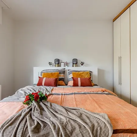 Apartment Luxe With Parking & Garden In Wilrijk *